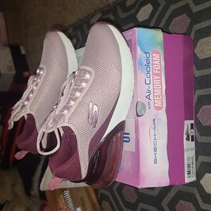 Sketchers Memory Foam Sneakers